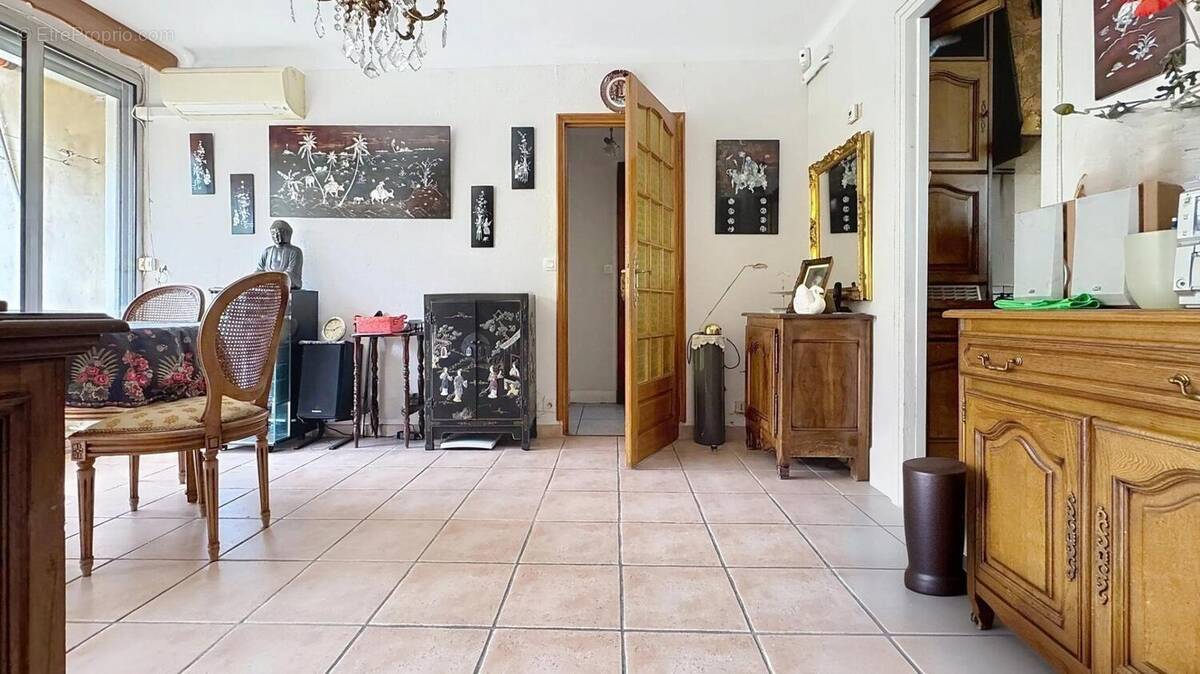 Photo 1 - Appartement à MARSEILLE-10E
