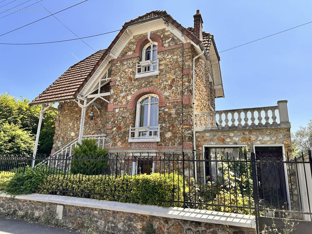 Maison à VAIRES-SUR-MARNE