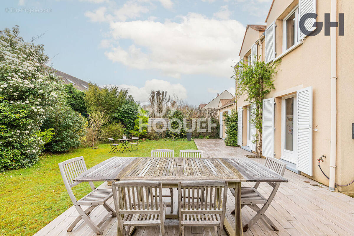 Maison à SOISY-SUR-SEINE