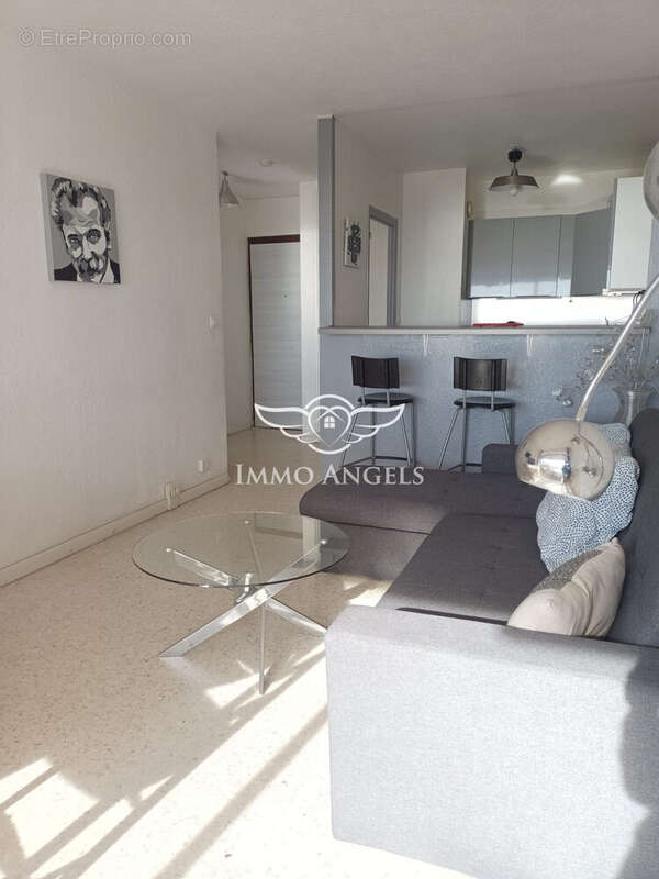 Appartement à MAUGUIO