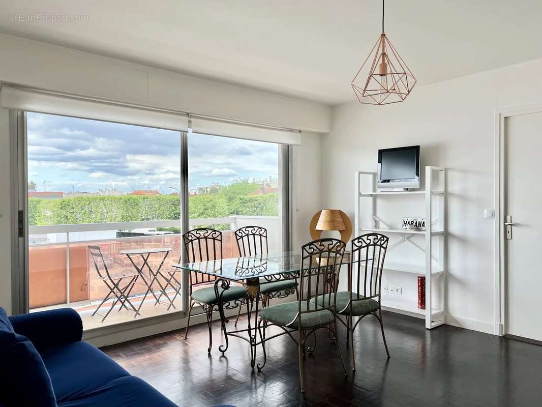 Appartement à SAINT-MAUR-DES-FOSSES