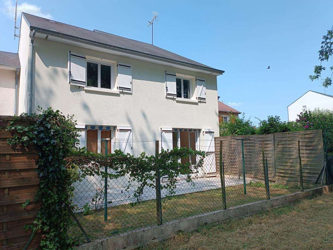 Maison à LA FERTE-SAINT-AUBIN