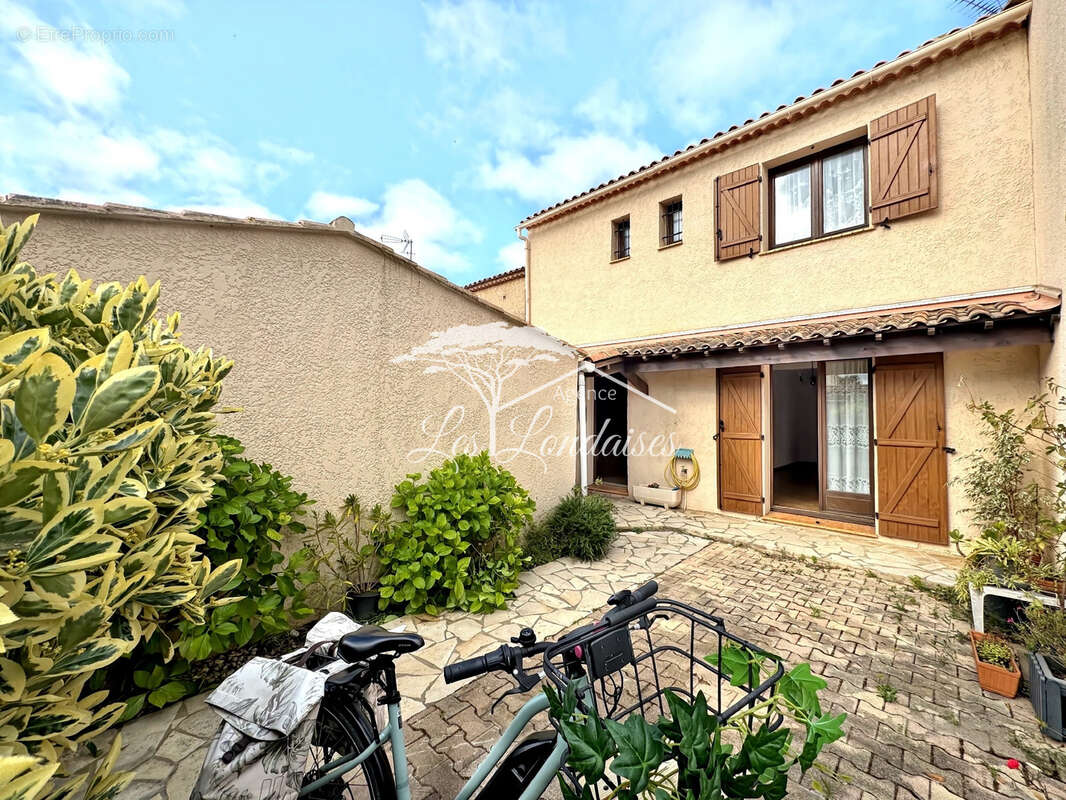 Maison à LA LONDE-LES-MAURES