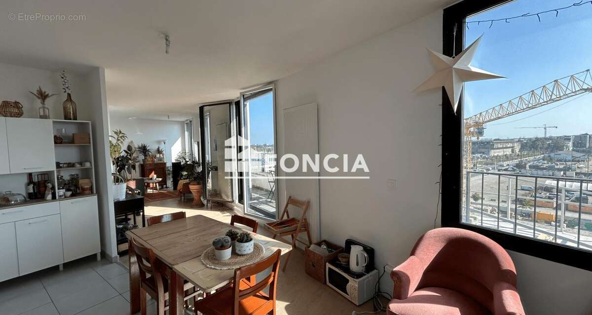Appartement à BORDEAUX