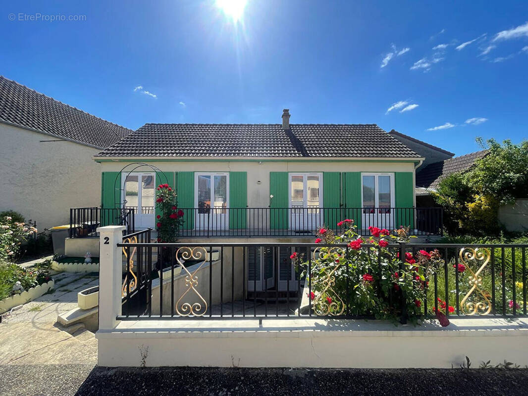 Maison à GUITRANCOURT