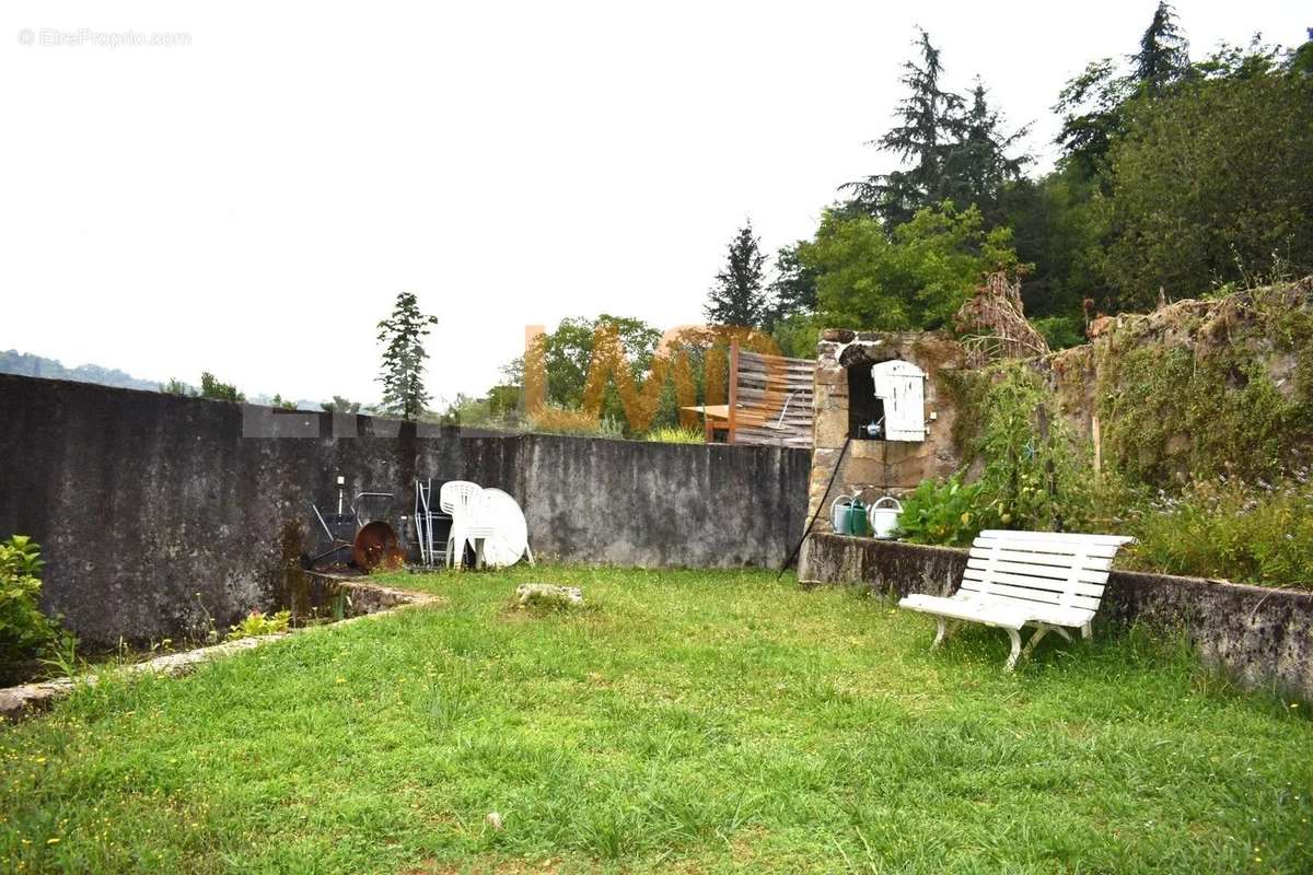 Maison à AUBIN