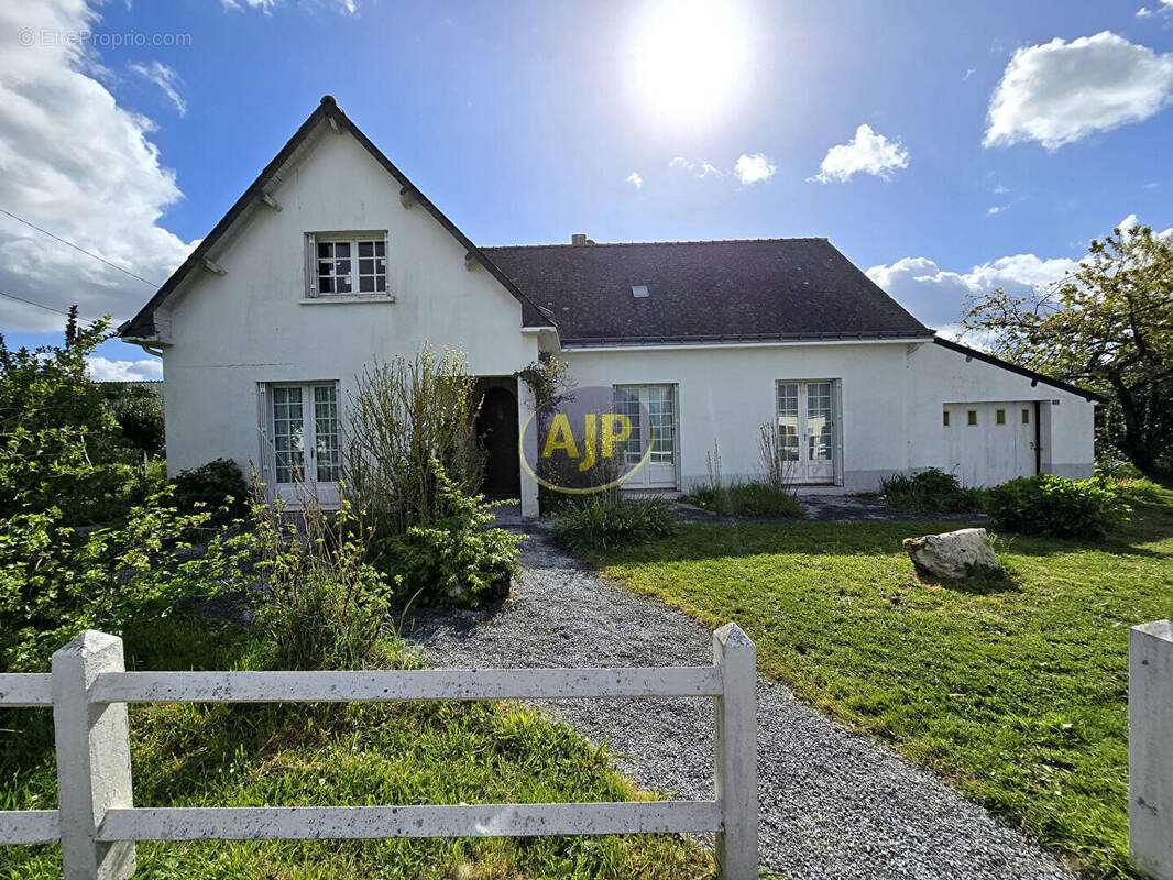 Maison à GUEMENE-PENFAO