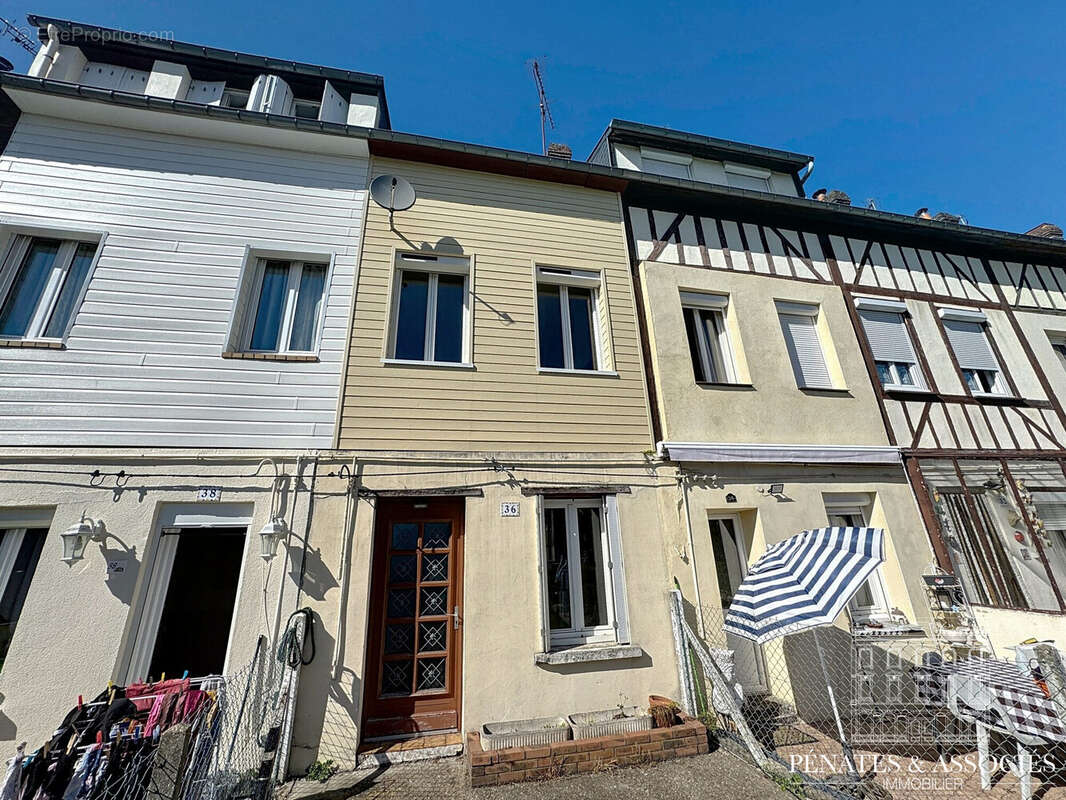 Maison à DEVILLE-LES-ROUEN