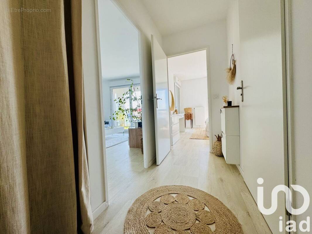 Photo 1 - Appartement à MANTES-LA-VILLE
