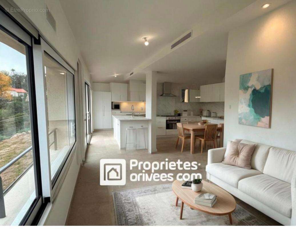 Appartement à VENCE