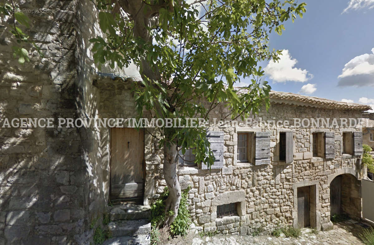 Maison à SAINT-PAUL-TROIS-CHATEAUX