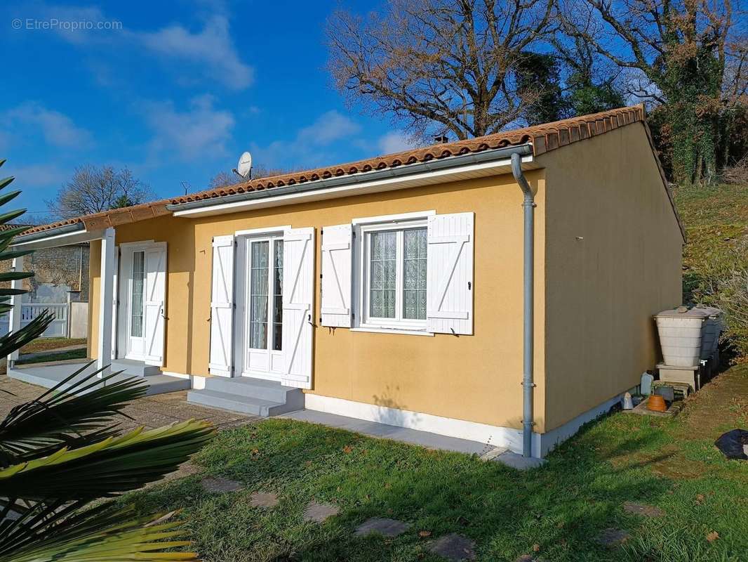 Maison à TAIZE-AIZIE
