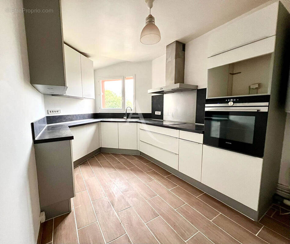 Appartement à LOGNES