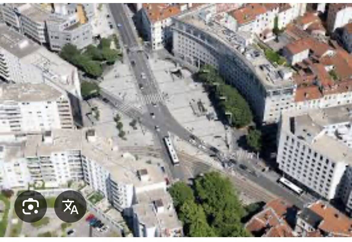 Parking à VILLEURBANNE