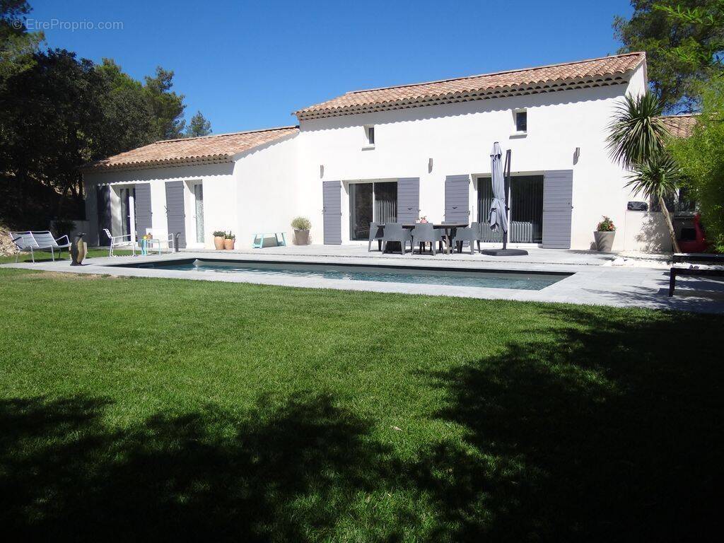 Maison à VENEJAN