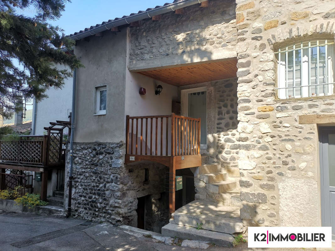Maison à CHOMERAC