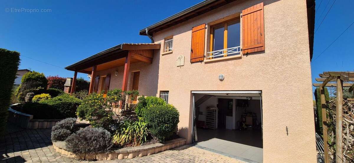 Maison à VAULX-EN-VELIN