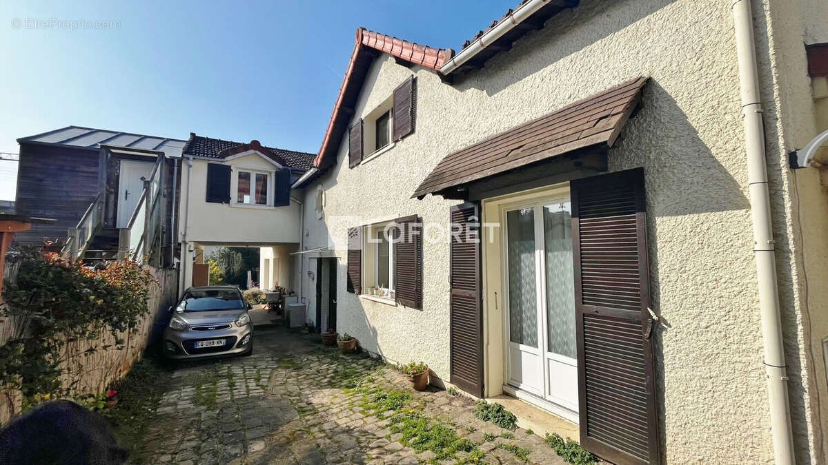Maison à VIROFLAY