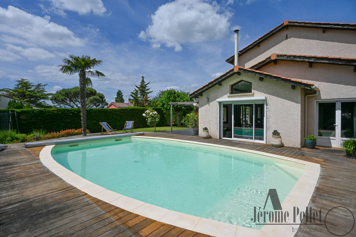 Maison à TERNAY