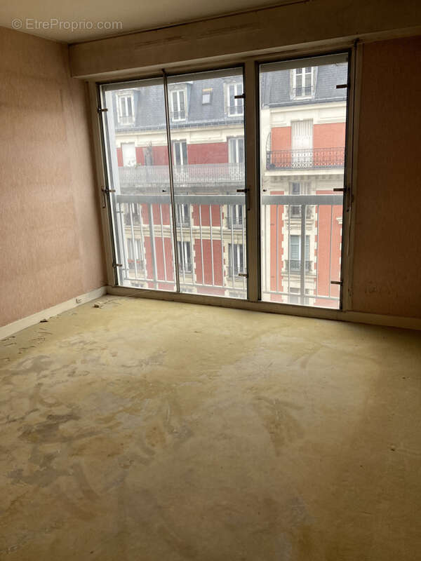 Appartement à PARIS-19E