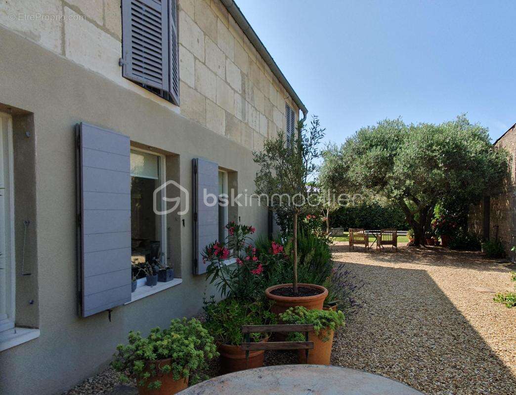 Maison à MAUSSANE-LES-ALPILLES