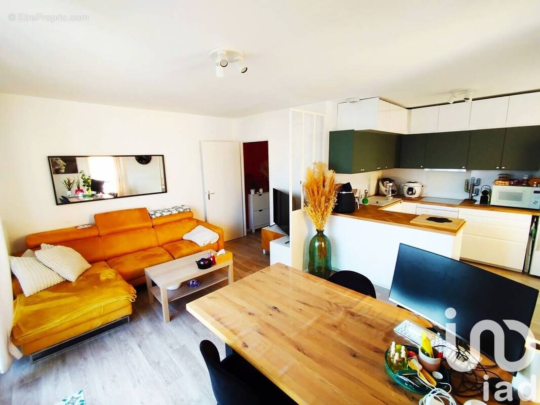 Photo 1 - Appartement à GRIGNY
