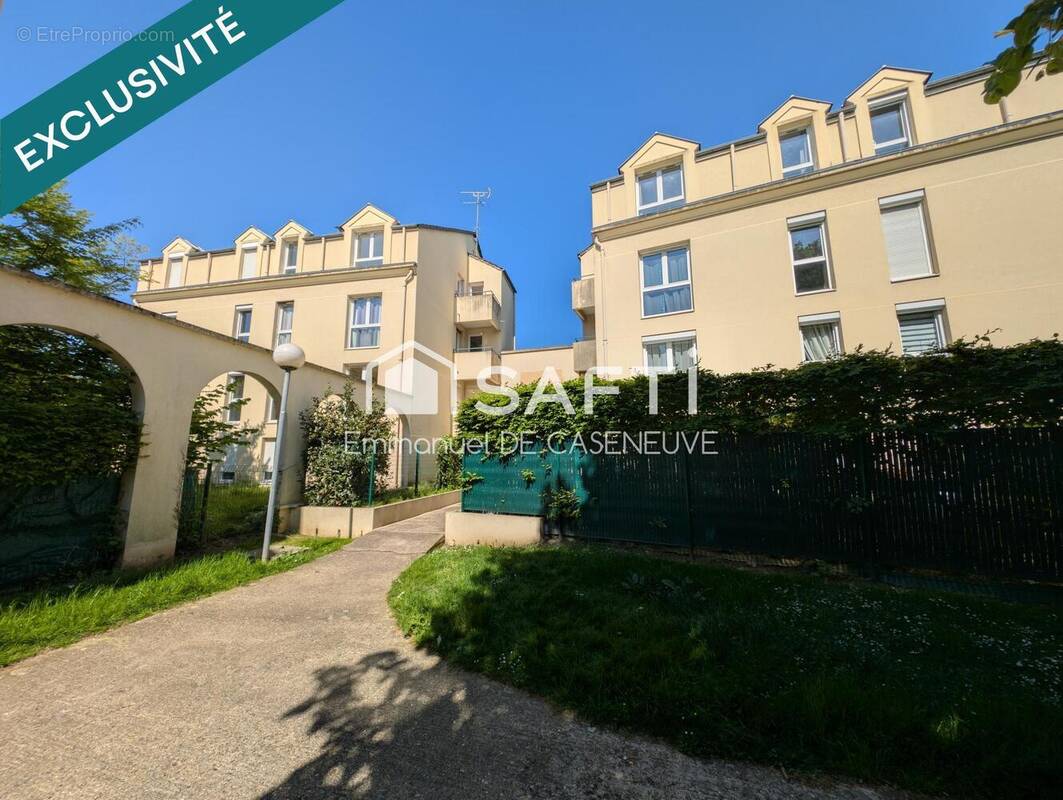 Photo 1 - Appartement à LIVRY-GARGAN