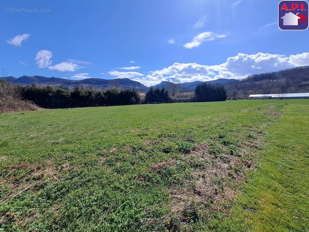 Terrain à BELESTA