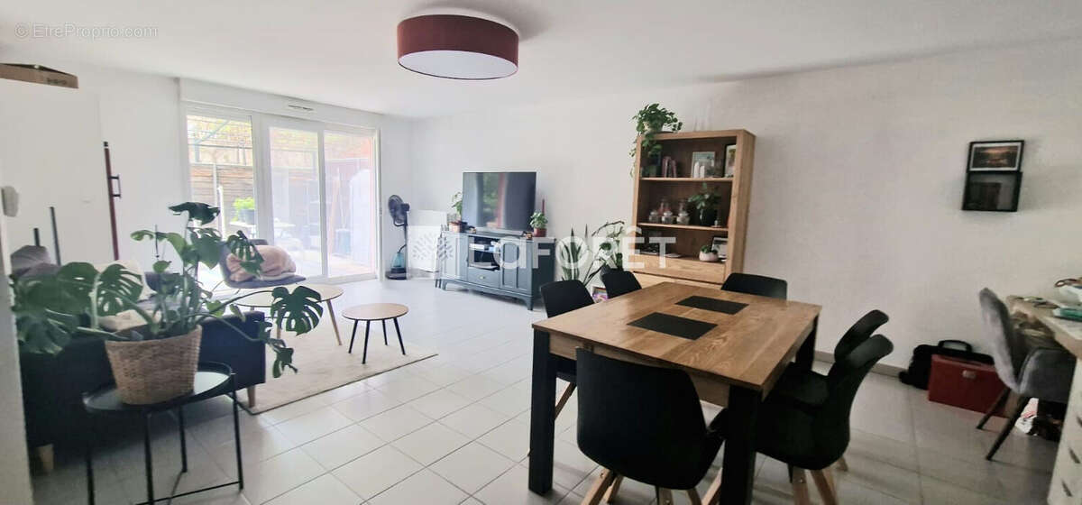 Appartement à JUVIGNAC