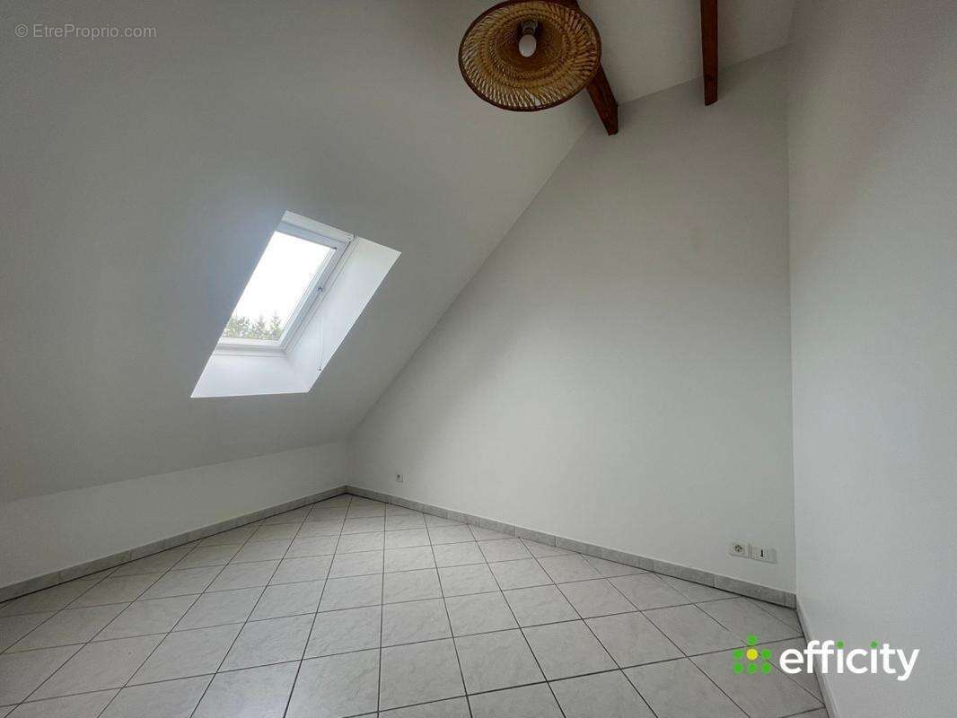 Appartement à EPERNON