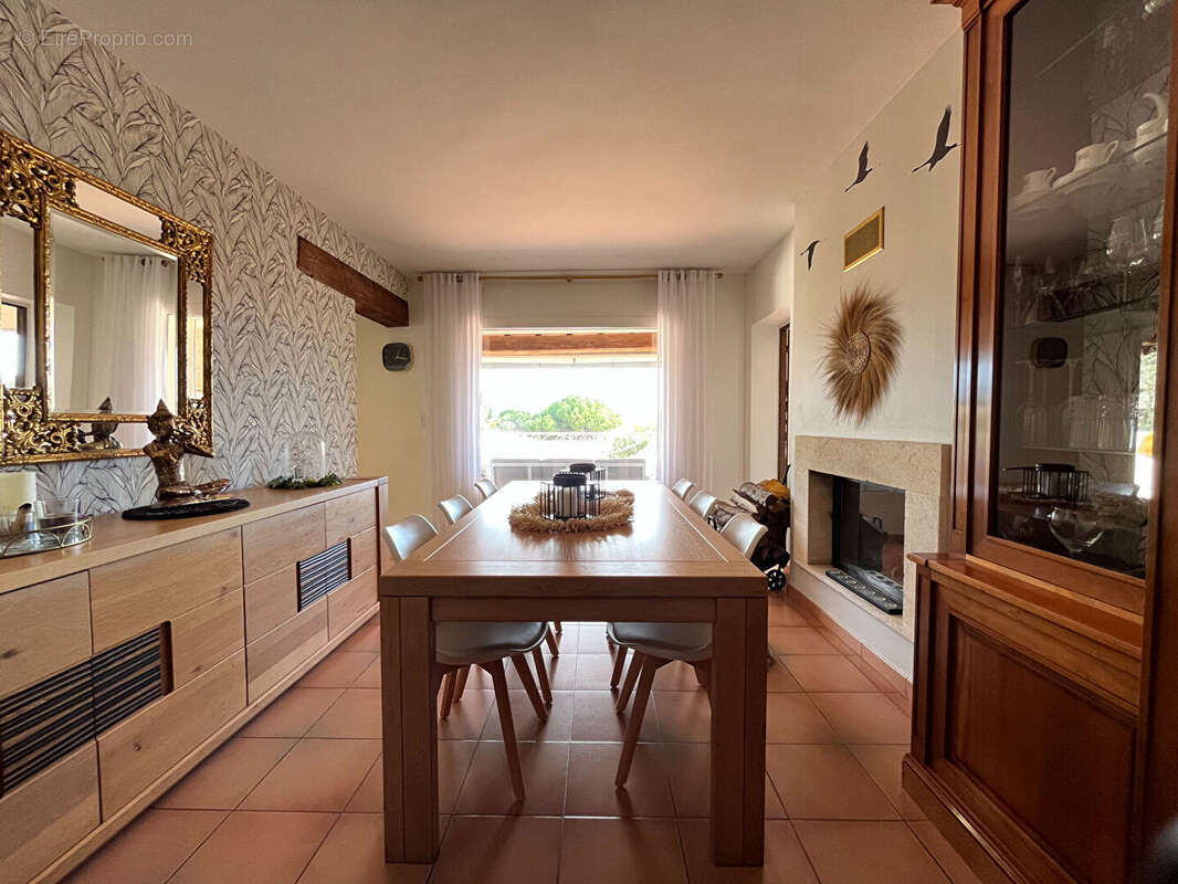 Maison à POUSSAN