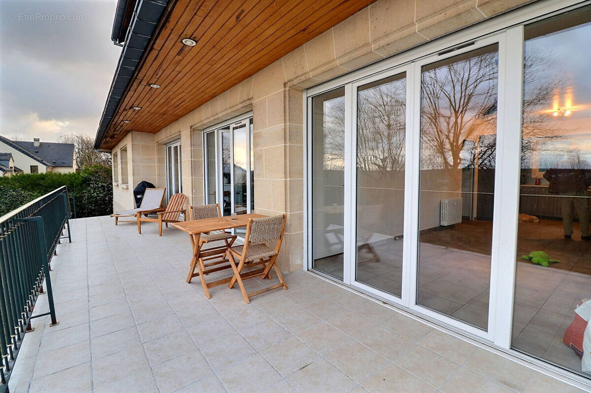 Maison à MAREIL-MARLY