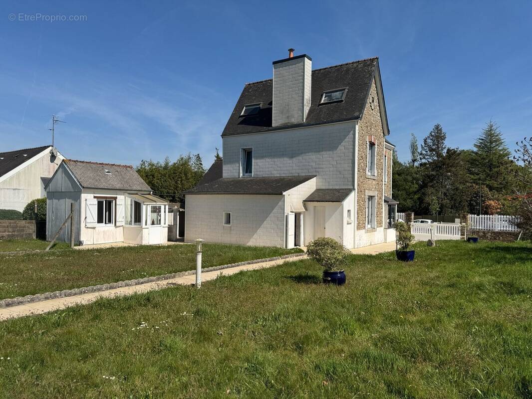 Maison à RIEC-SUR-BELON