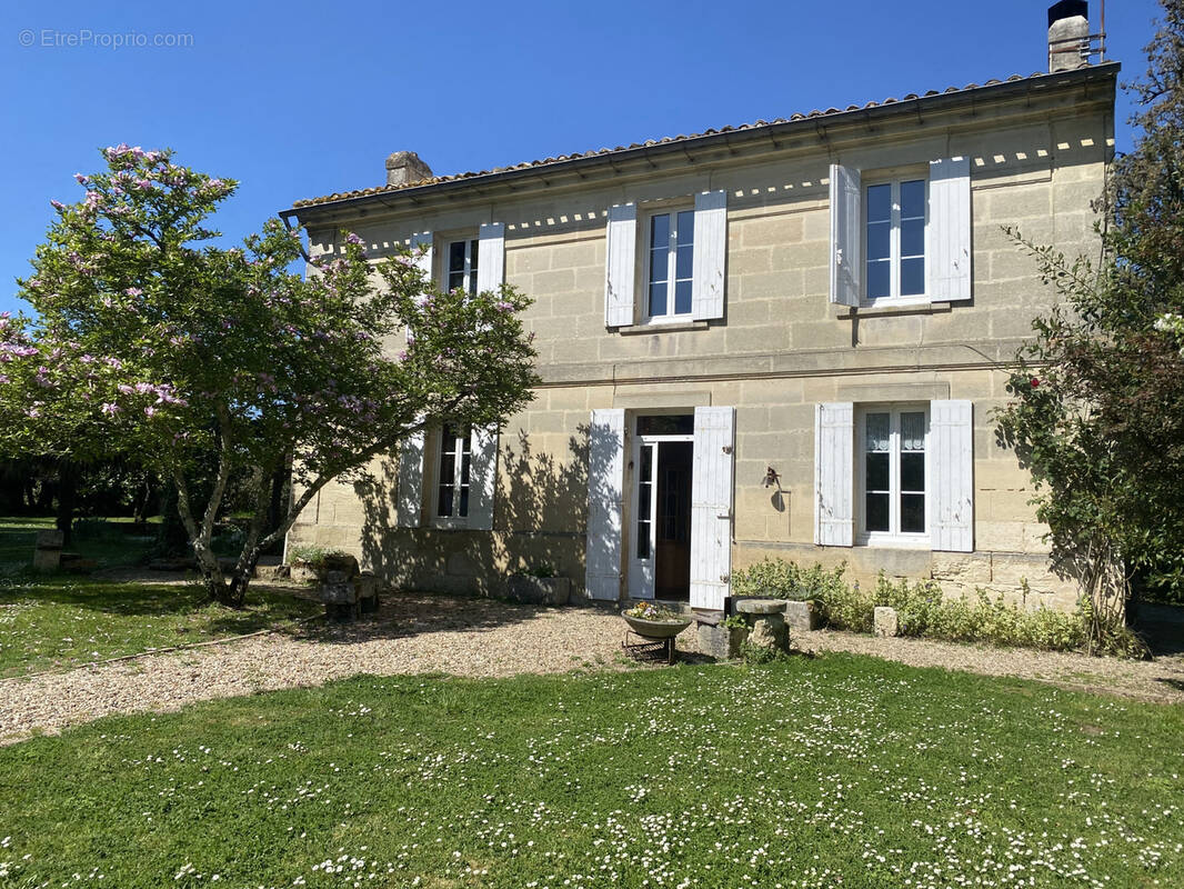 Maison à PERISSAC