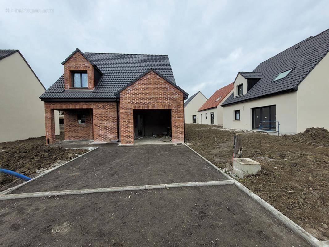 Maison à THUMERIES