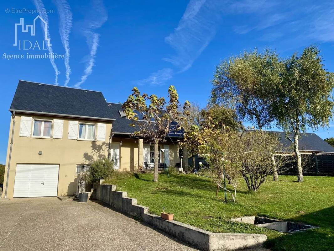 Maison à LAISSAC