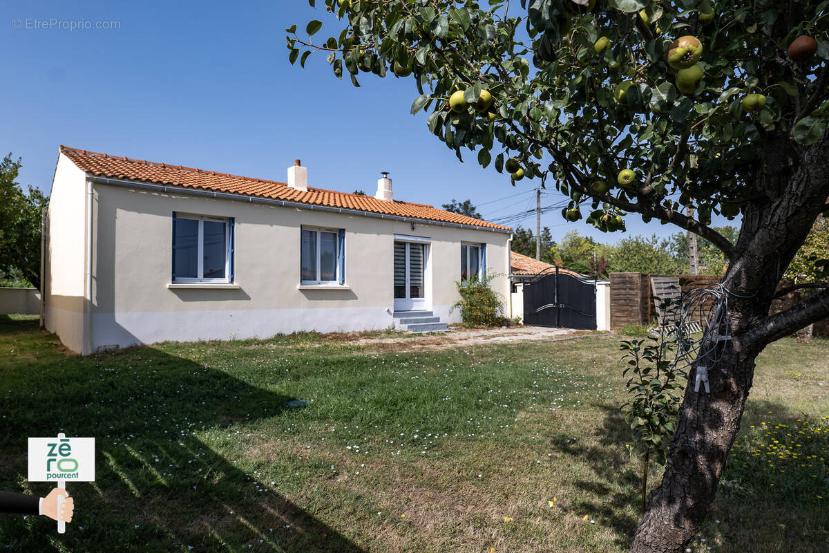Maison à L&#039;ILE-D&#039;ELLE