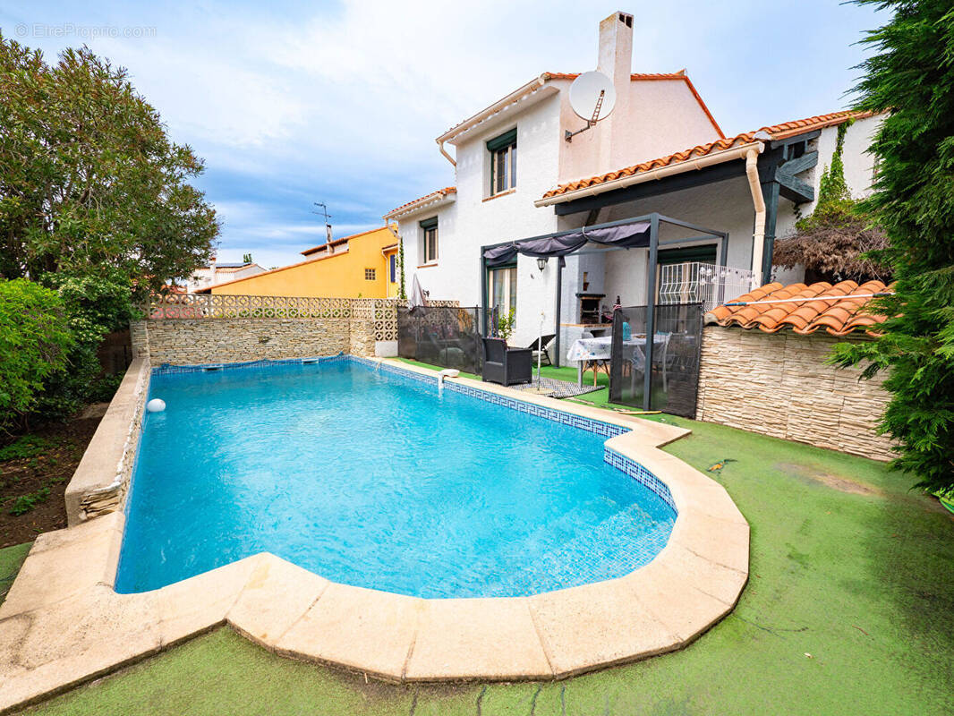 Maison à LE SOLER