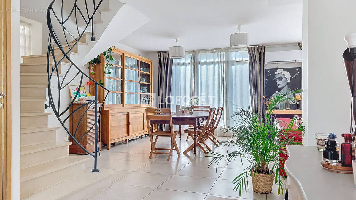 Maison à ENGHIEN-LES-BAINS
