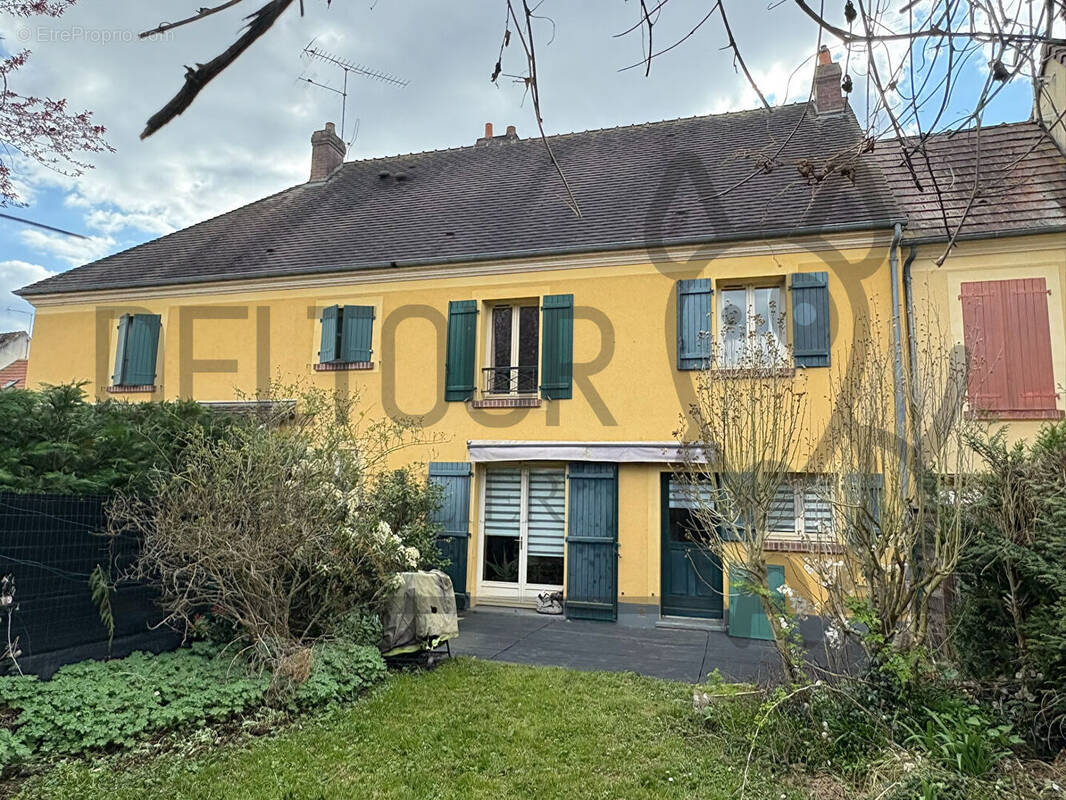 Maison à POMMEUSE