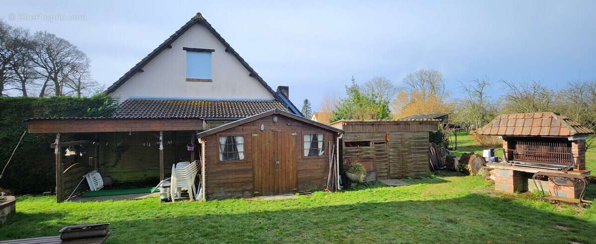 Maison à GREGES