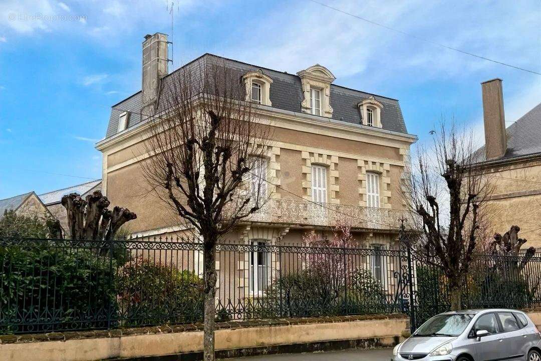 Maison à DOUE-LA-FONTAINE
