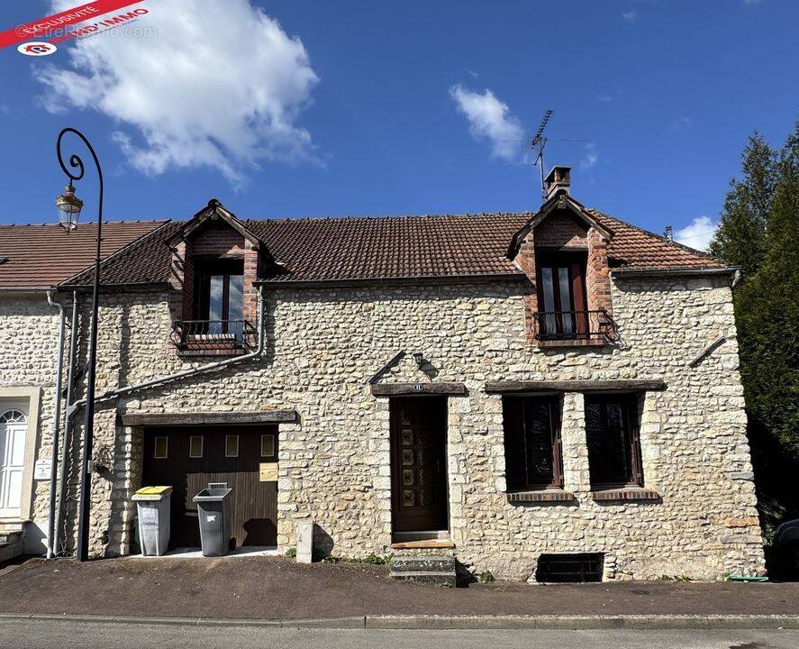 Maison à ETAMPES
