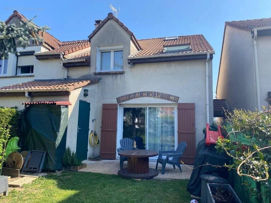 Maison à GOURNAY-SUR-MARNE