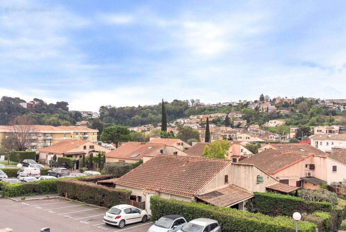 Appartement à VILLENEUVE-LOUBET