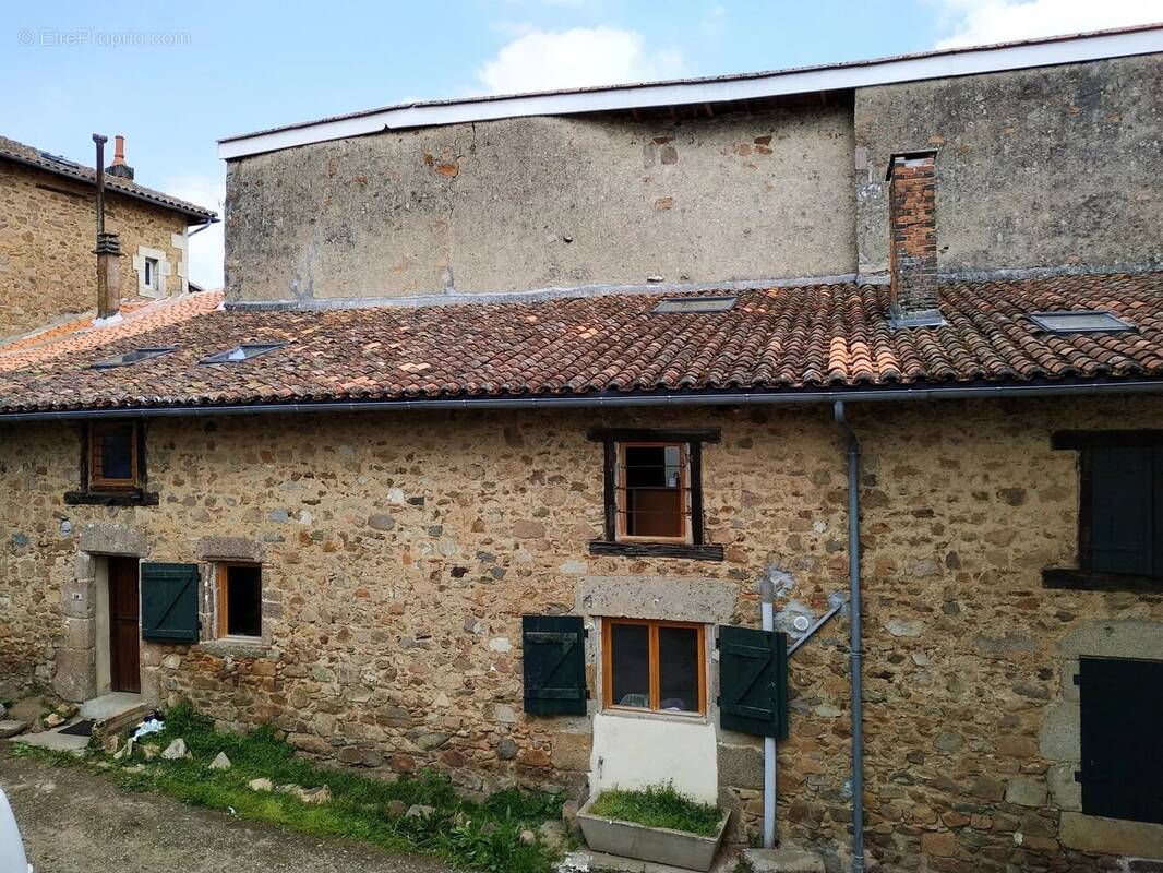 Appartement à CHABANAIS