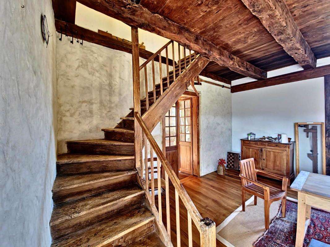Maison à PUYLAGARDE