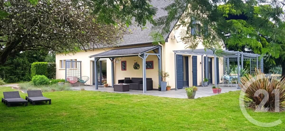 Maison à ARGENTRE-DU-PLESSIS