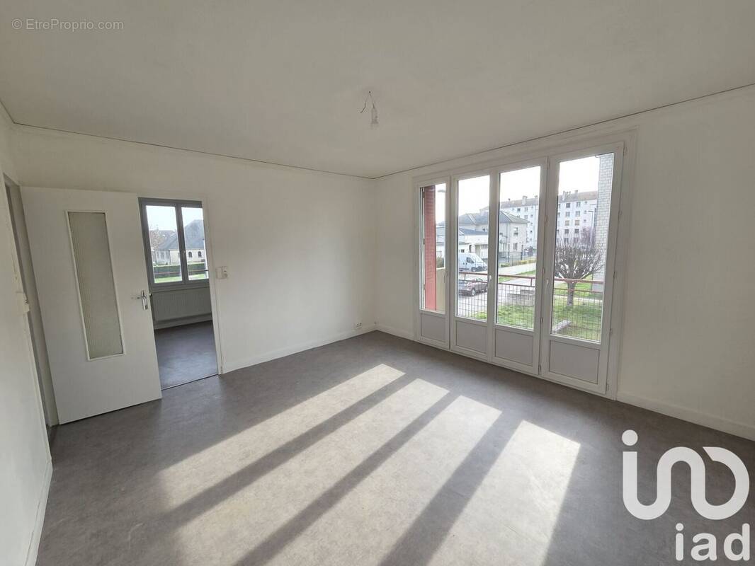 Photo 1 - Appartement à LA CHAPELLE-SAINT-LUC