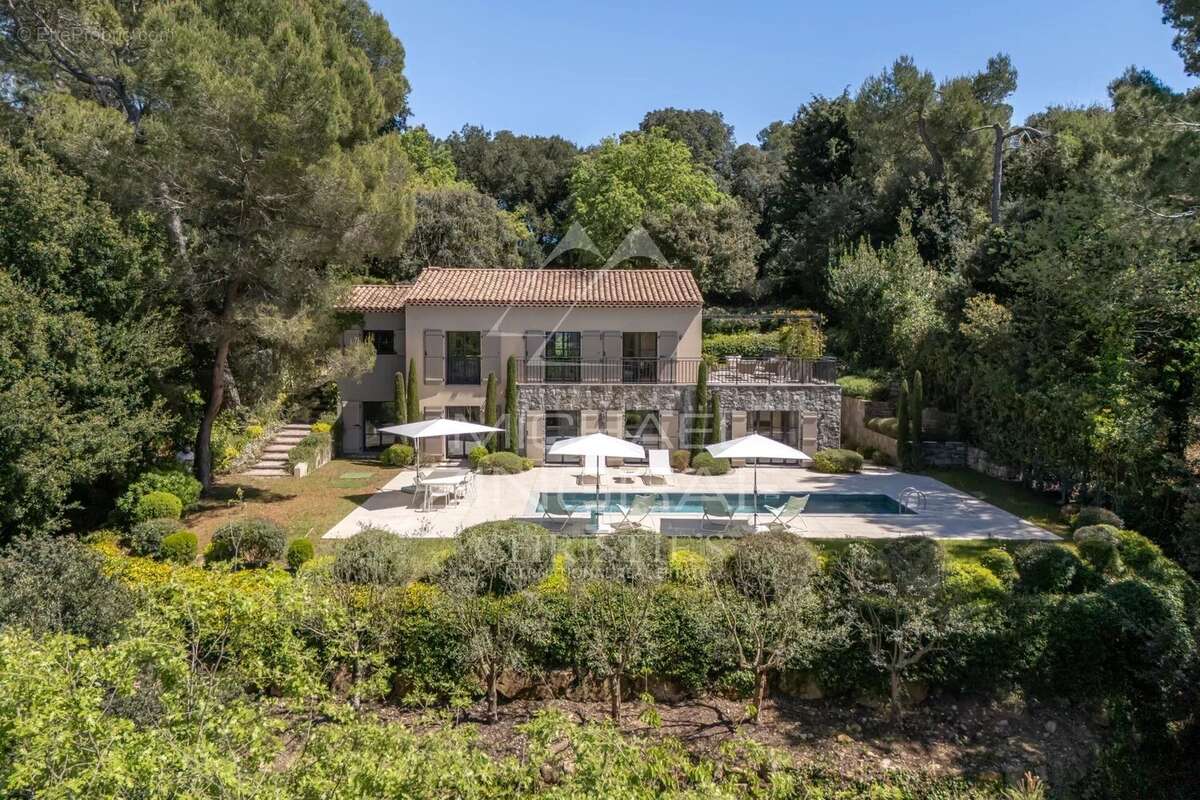 Maison à MOUANS-SARTOUX